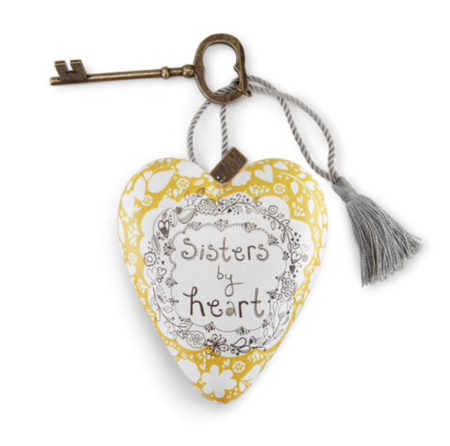<h1>Sisters by Heart Art Heart with Key Easel</h1>